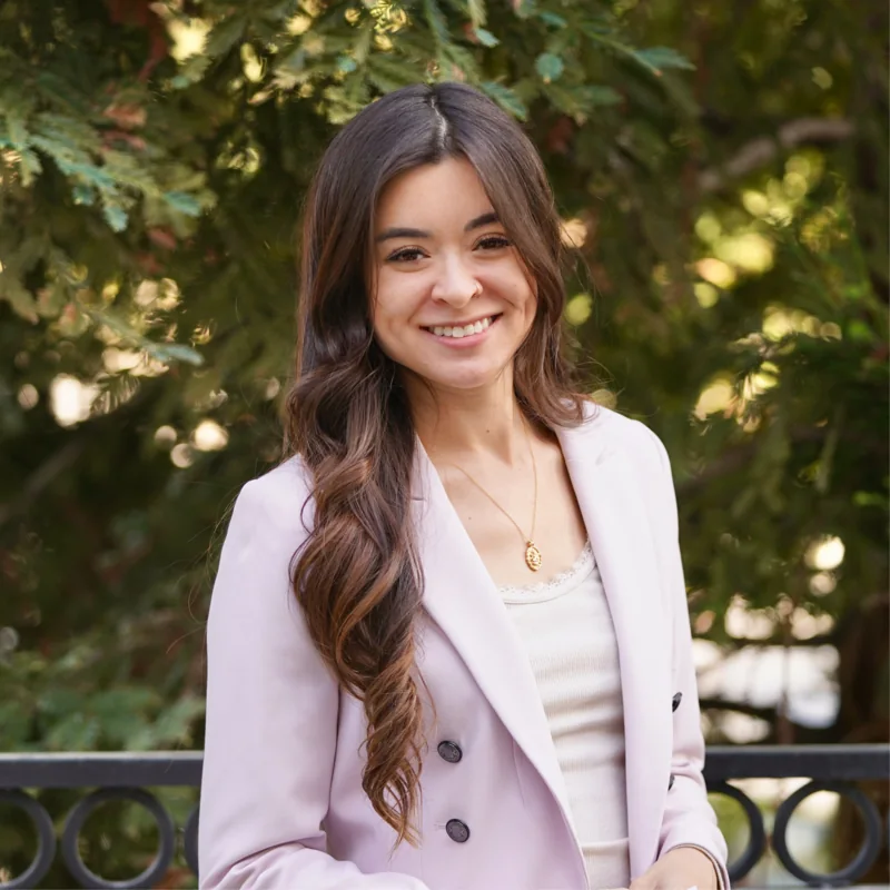 Portrait of J. Michelle Maraj, speaker at the Q4 Women in Tech Summit