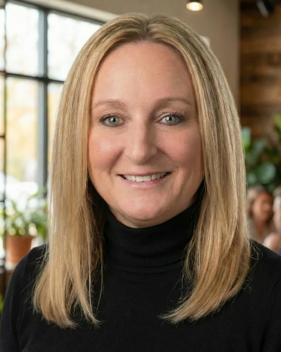 Portrait of Kristin Estes, speaker at the Q4 Women in Tech Summit